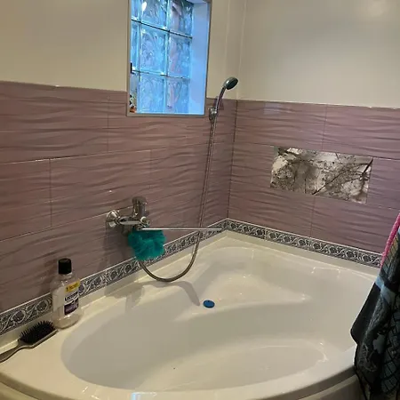 'carolina' With Hot Tub, Sauna And Bbq Area 코시우