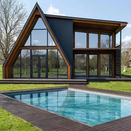 'carolina' With Hot Tub, Sauna And Bbq Area *